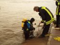 Bergung PKW im Rhein Hitdorfer Fähre P189673